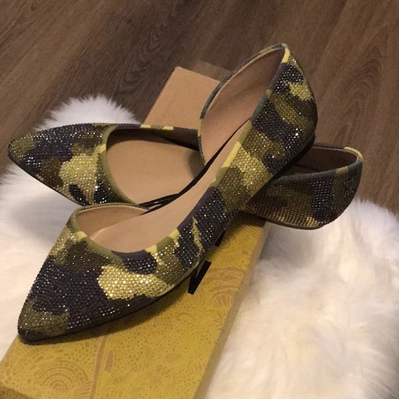 MIX 6 CAMO PRINTED CANVAS. STYLE M6- FABIENNE. SIZE 6.5. With the original box. - Picture 3 of 13
